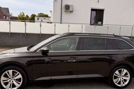 Skoda Superb 181.131 km 15.900 &euro; Salzgitter-Lebenstedt 38226