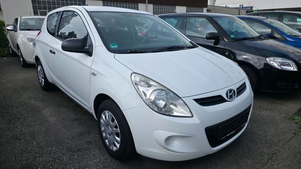 i20