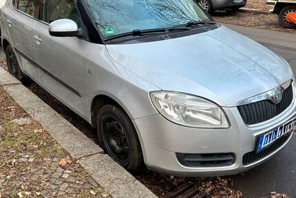 Skoda Fabia 100.000 km 2.890 &euro; Berlin 12347