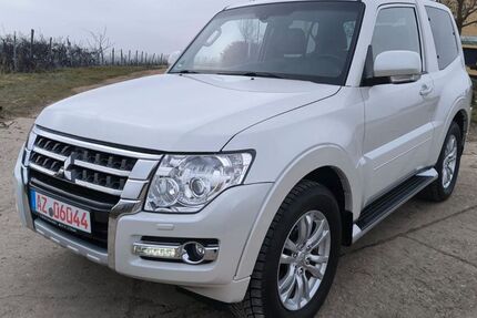 Mitsubishi Pajero 77.000 km 31.990 &euro; Wallertheim 55578