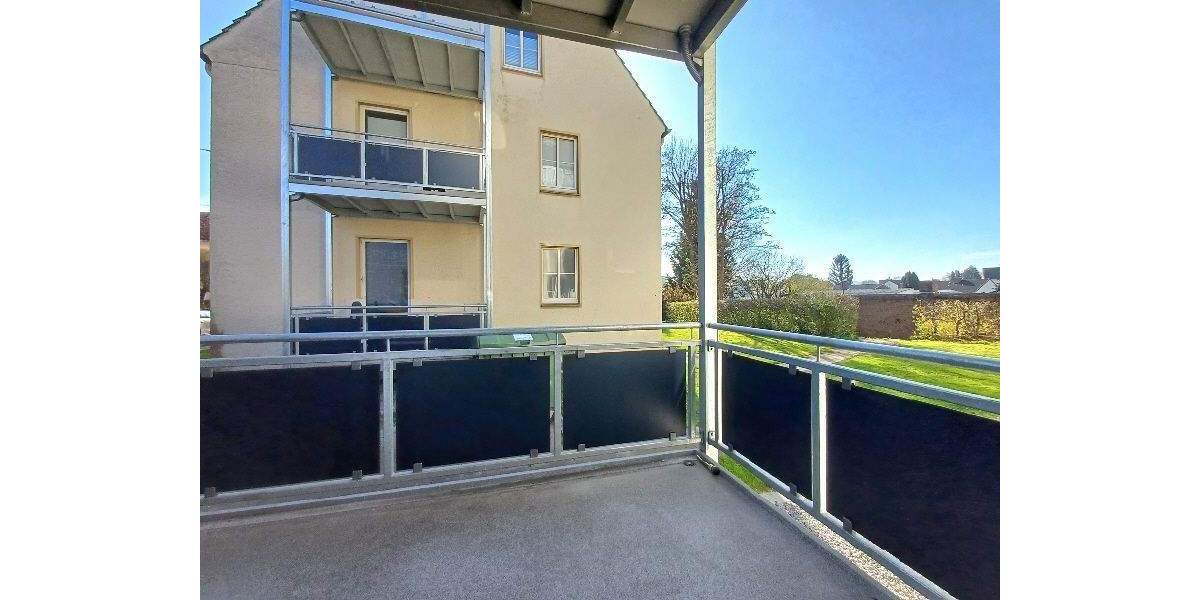 Hübsche Erdgeschosswohnung mit Badewanne 3 zimmer