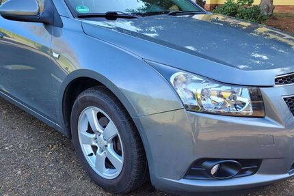 Chevrolet Cruze 114.400 km 5.500 &euro; Frohburg 04654