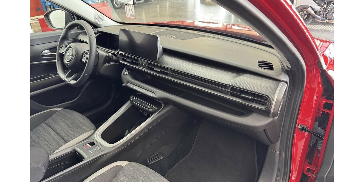 Jeep Avenger Elektro 1.Hand Longitude 54 kWh Navi 26.600 km 19.980 &euro; Lich 35423