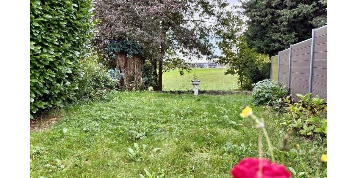 Reihenmittelhaus Moers Schwafheim - 4 Zimmer, 120 m&sup2;, 359.000&euro; | Angebot:25191008