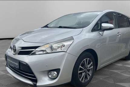 Toyota Verso 154.000 km 8.990 &euro; Greifswald 17489