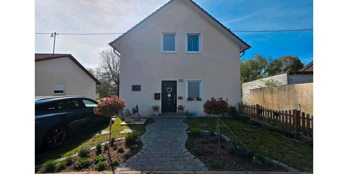 Einfamilienhaus Saarwellingen - 6 Zimmer, 200 m&sup2;, 499.000&euro; | Angebot:26286165