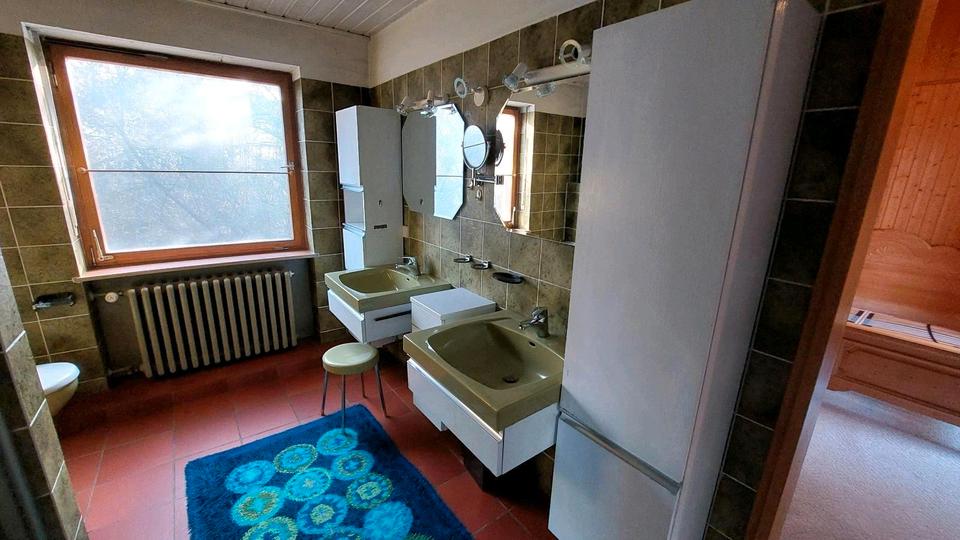 Einfamilienhaus Hammelburg - 5 Zimmer, 165 m&sup2;, 220.000&euro; | Angebot:26701884