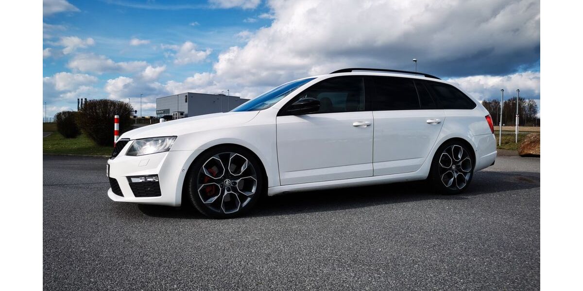 Skoda Octavia 202.000 km 10.900 &euro; Ohorn 01896