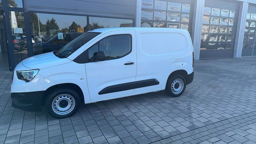 Opel Combo 121.463 km 10.990 € Nidda 63667