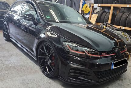 VW Golf 90.000 km 20.500 &euro; Karlsdorf-Neuthard 76689