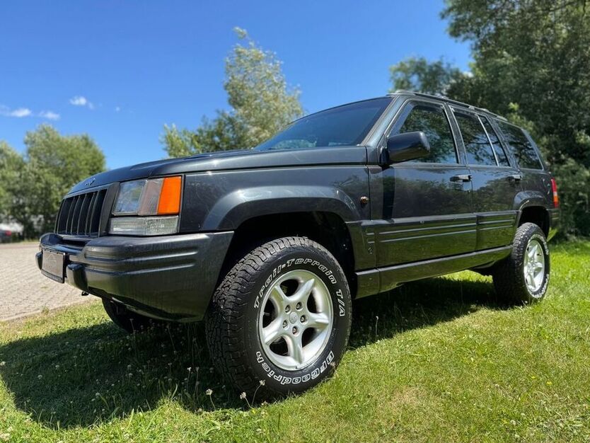 Grand Cherokee