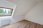 4 Zimmer Dachgeschoßwohnung mit Gartennutzung