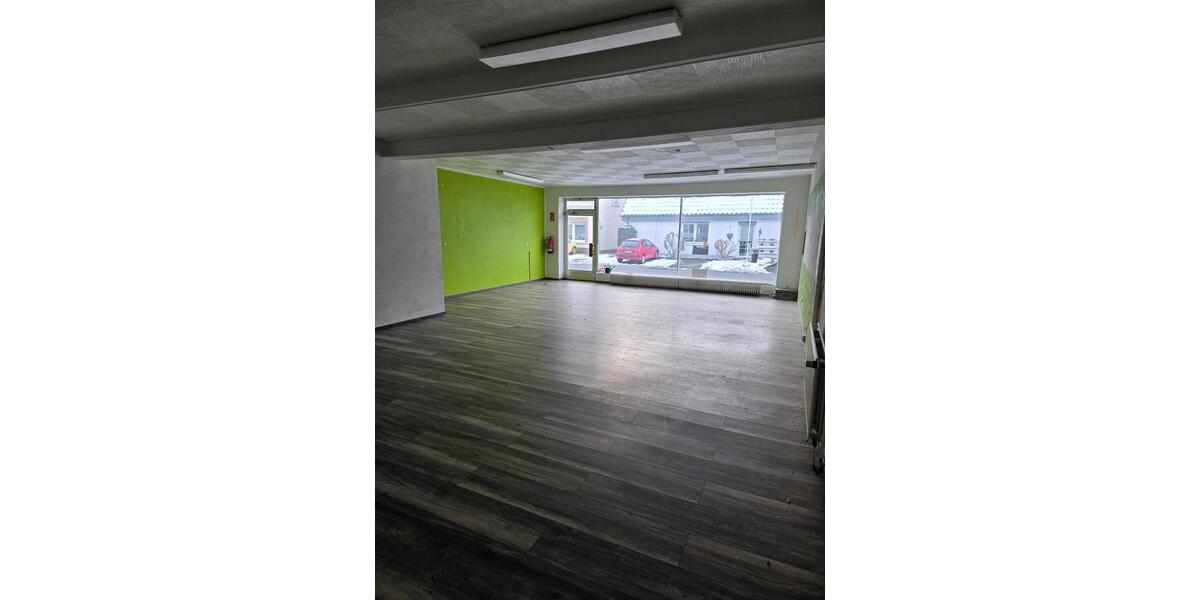 GeschäftsräumlichkeitenLadenfläche Verkaufsraum zimmer