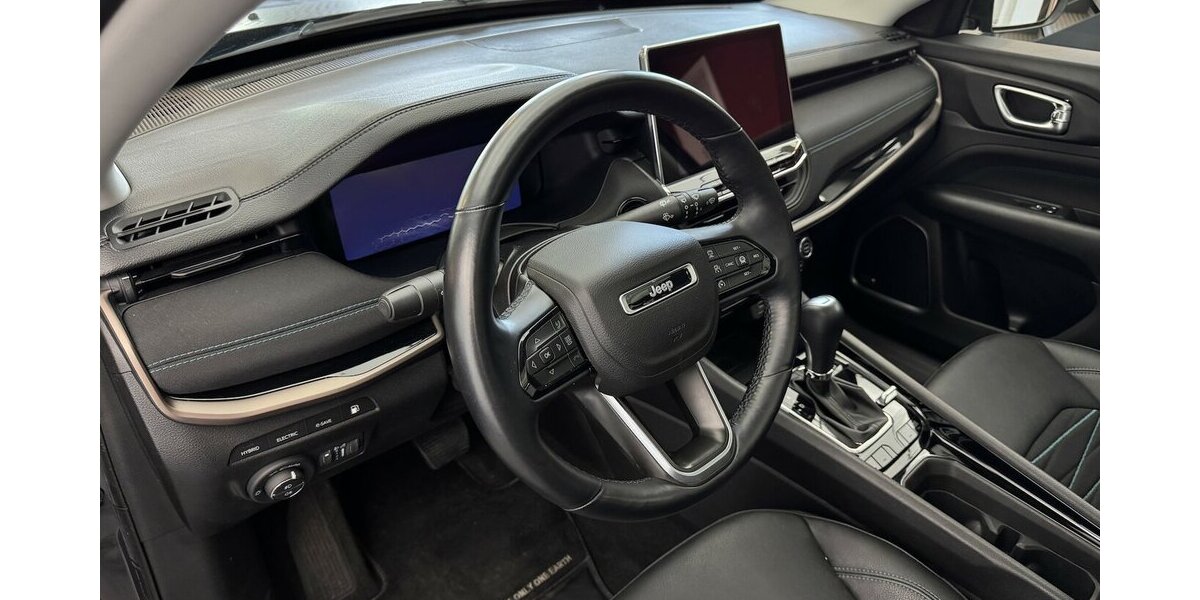 Jeep Compass Limited Plug-In 1.Hand 4WD FULL LED 360° 52.400 km 24.220 &euro; Lich 35423