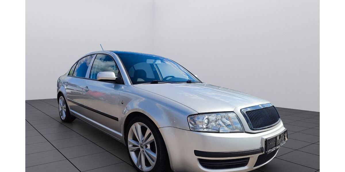 Skoda Superb 230.975 km 4.999 &euro; Wittenburg 19243
