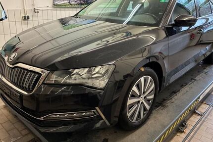Skoda Superb 73.251 km 22.740 &euro; Köthen 06366