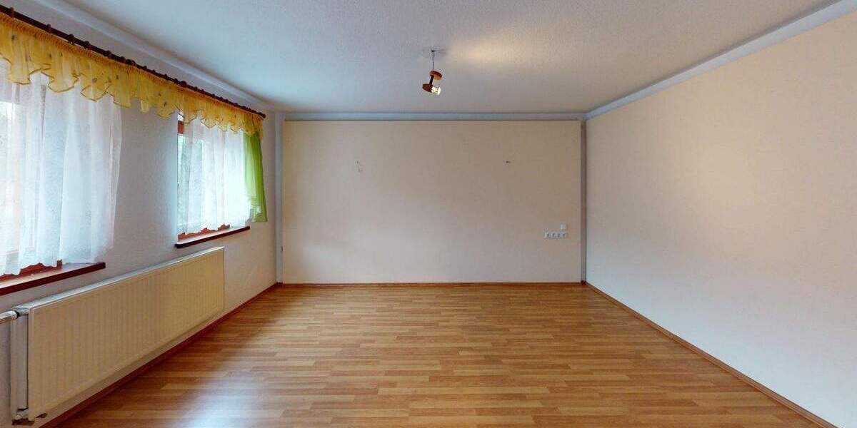 Einfamilienhaus Bad Schandau Postelwitz - 5 Zimmer, 166 m&sup2;, 139.000&euro; | Angebot:25705157