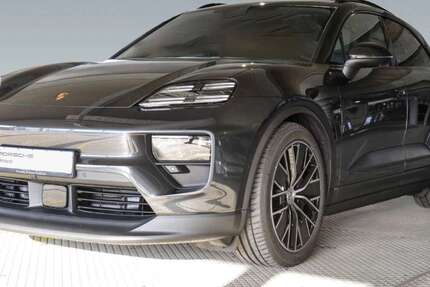 Porsche Macan 12.990 km 89.990 € Frankfurt 60314