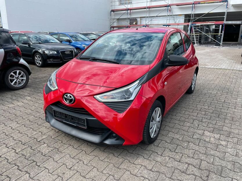 Toyota Aygo (X) 138.427 km 5.995 € Stuttgart 70597