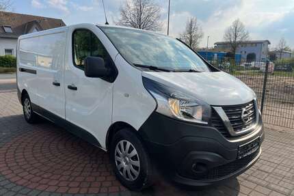 Nissan NV300