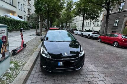 Peugeot 208 105.000 km 7.250 &euro; Berlin 10715