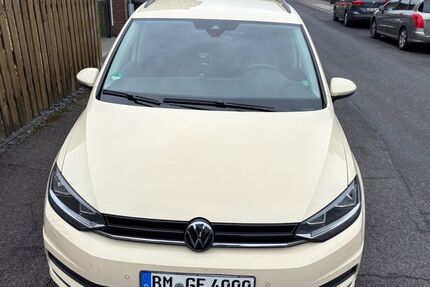 VW Touran 83.000 km 28.500 &euro; Bergheim 50129