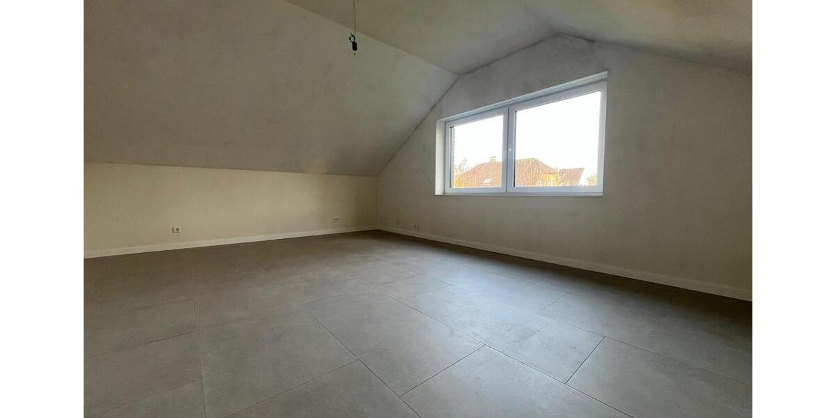 Dachgeschoßwohnung Ahaus - 2 Zimmer, 114 m&sup2;, 1.200&euro; | Angebot:25641529