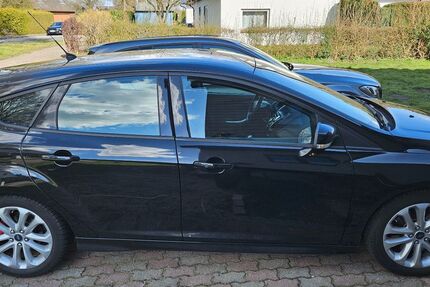 Ford Focus 86.580 km 14.300 &euro; Itzstedt 23845
