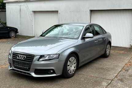 Audi A4 182.000 km 5.200 &euro; Braunschweig 38116