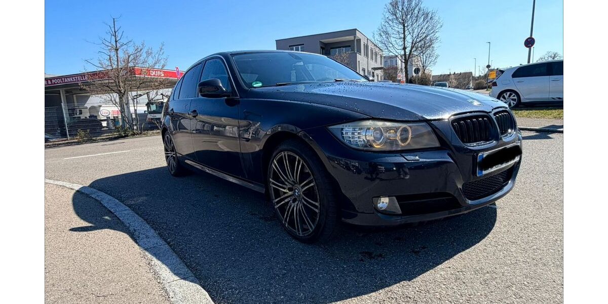 BMW 330 303.000 km 5.500 &euro; Aichtal 72631
