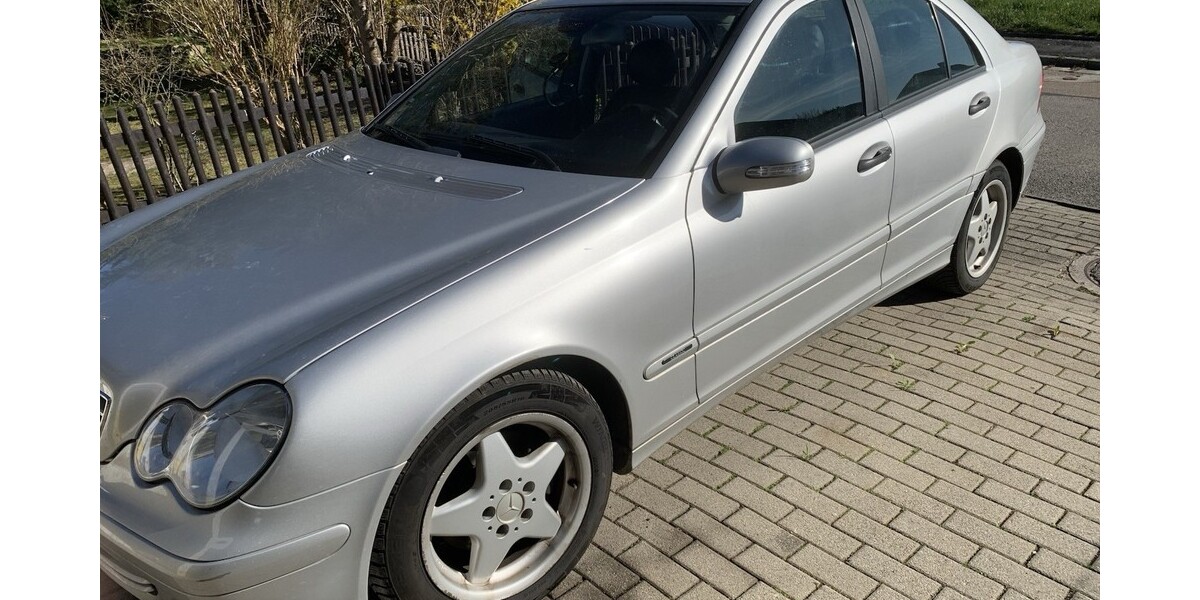 Mercedes-Benz C 200 208.000 km 3.500 &euro; Bernhardswald 93170