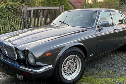 Jaguar XJ 120.795 km 7.999 &euro; Groitzsch 04539