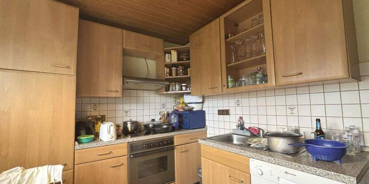 Mehrfamilienhaus, Wohnhaus Kirchhain Langenstein - 9 Zimmer, 193 m&sup2;, 319.900&euro; | Angebot:25775616