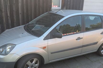 Ford Fiesta 62.000 km 3.950 &euro; Siegburg 53721
