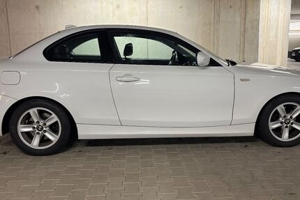 BMW 120 245.000 km 6.400 &euro; Sankt Wolfgang 84427
