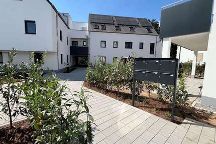 Wohnung Regenstauf - 3 Zimmer, 105 m&sup2;, 1.580&euro; | Angebot:27348920