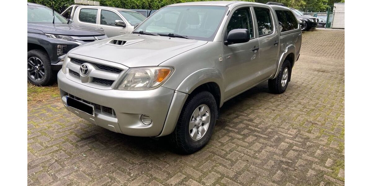 Toyota Hilux 182.000 km 12.200 &euro; Hamburg 20535