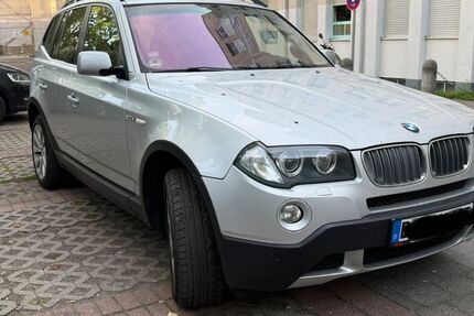 BMW X3 135.700 km 8.900 &euro; Berlin 13435