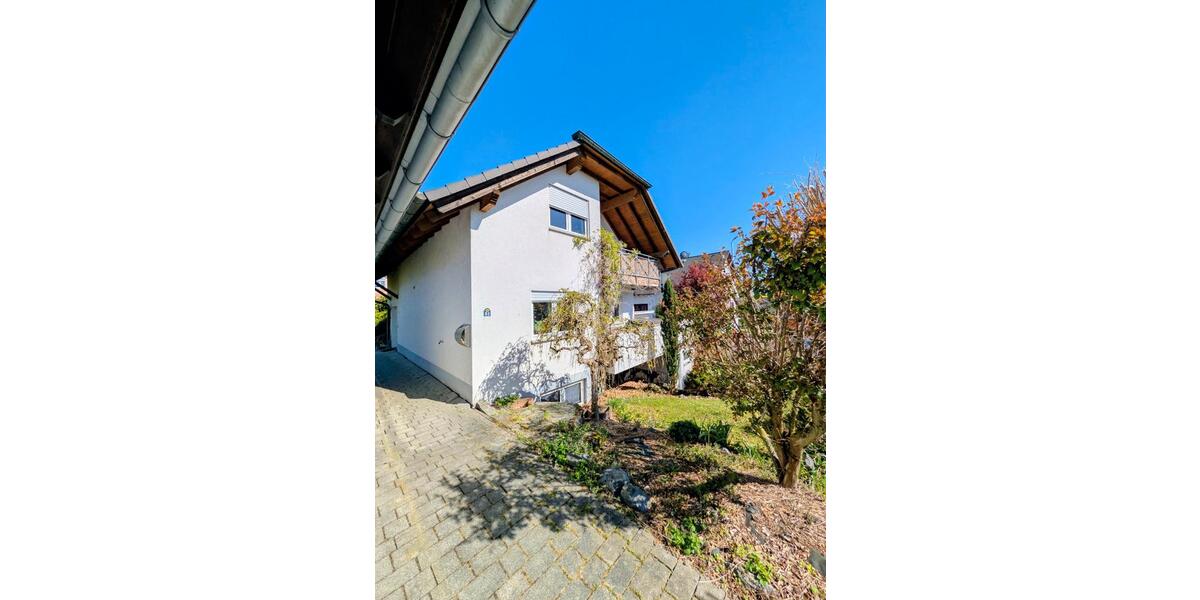 Einfamilienhaus Laubach - 6 Zimmer, 142 m&sup2;, 1.590&euro; | Angebot:26386361