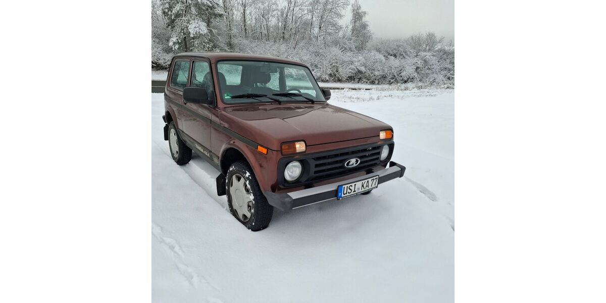 Lada Taiga 35.500 km 12.500 &euro; Weilrod 61276