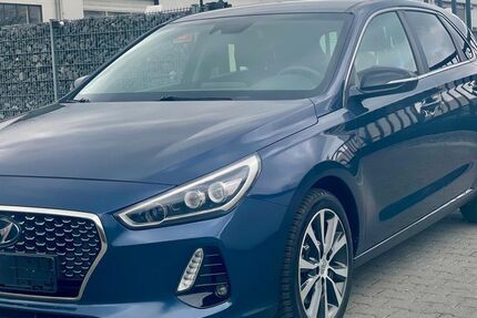 Hyundai i30 64.000 km 12.000 &euro; Herford 32051