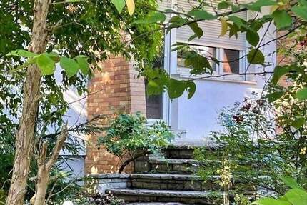 Haus Zirndorf - 3 Zimmer, 124 m&sup2;, 569.000&euro; | Angebot:25192035