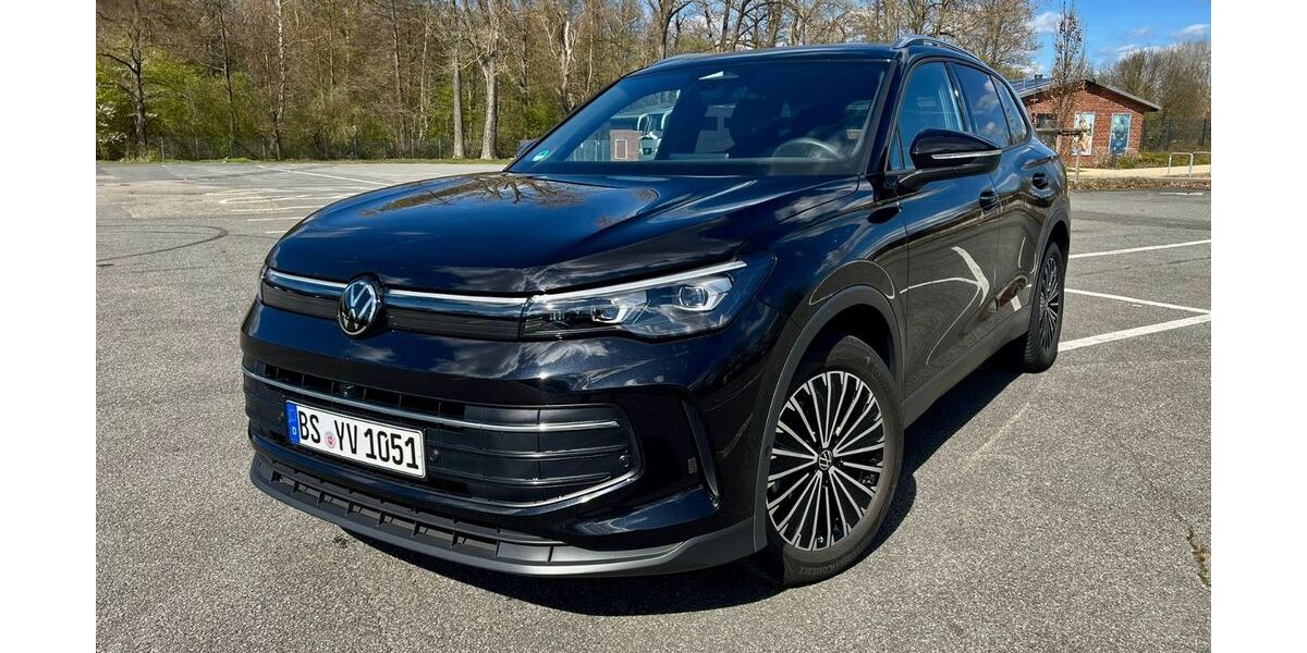 VW Tiguan 18.500 km 32.900 &euro; Braunschweig 38118