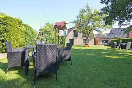 Travemünde. FerienImmobilie mit 4 voll ausgestatteten FerienWohnungen zu kaufen. Keinerlei Investitionsstau!