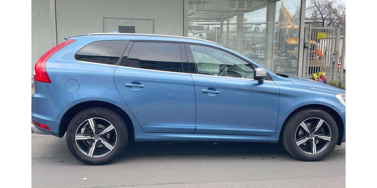 Volvo XC60 149.500 km 16.900 &euro; Köln 51105