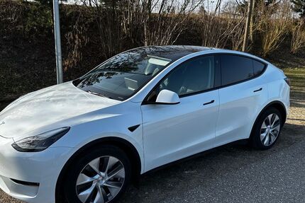 Tesla Model Y 51.000 km 34.900 &euro; Aindling 86447