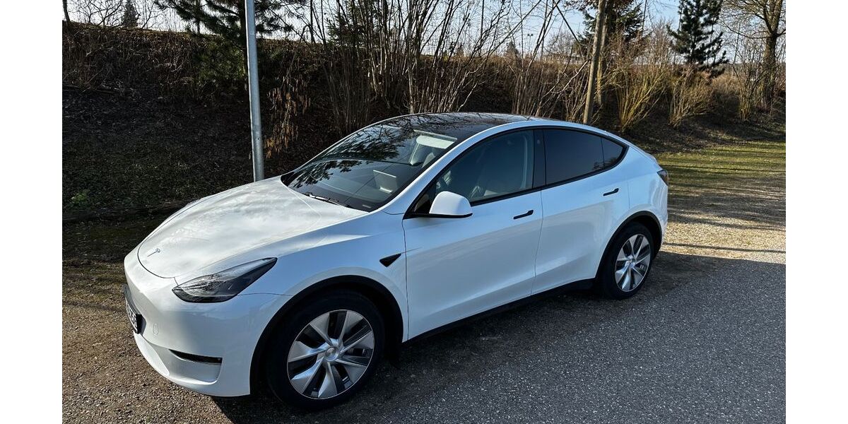 Tesla Model Y 51.000 km 34.900 &euro; Aindling 86447