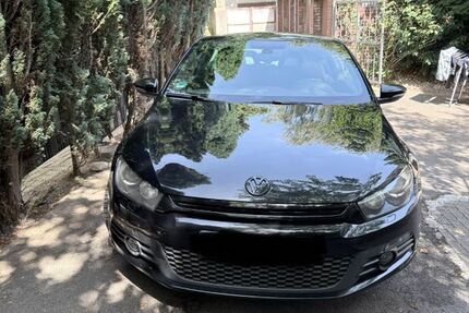 VW Scirocco 155.148 km 5.900 &euro; Essen 45143