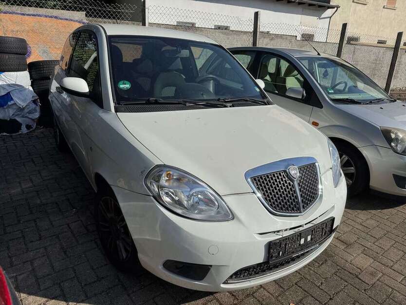 Ypsilon