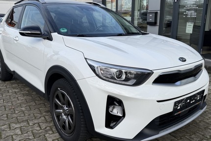 Kia Stonic Platinum Edition 115.000 km 12.790 € Koblenz 56070